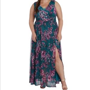 Nightway Floral-Print Pleated Gown - Size 18W